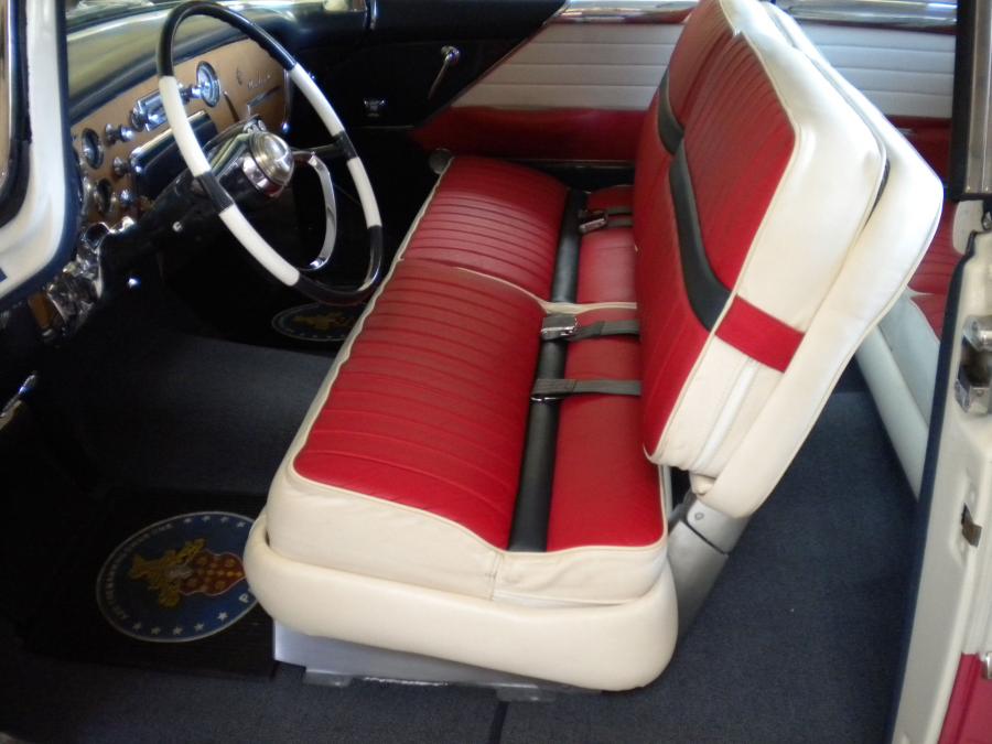  Packard Caribbean Hardtop 1956 года  (фото 10 из 13)